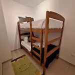 Espacoso Com Excelente Espaco Exterior אלבופיירה