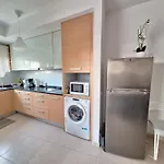 Espacoso Com Excelente Espaco Exterior アパート アルブフェイラ