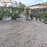 Apartamento Espaçoso Com Excelente Espaço Exterior *